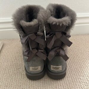 Bailey Bow Uggs